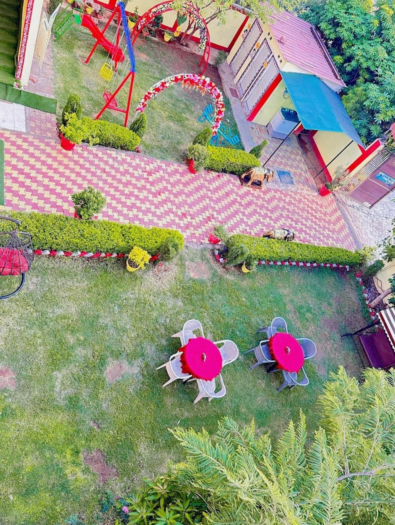 Bundeli Farm Resort & Banquet Orchha Esterno foto