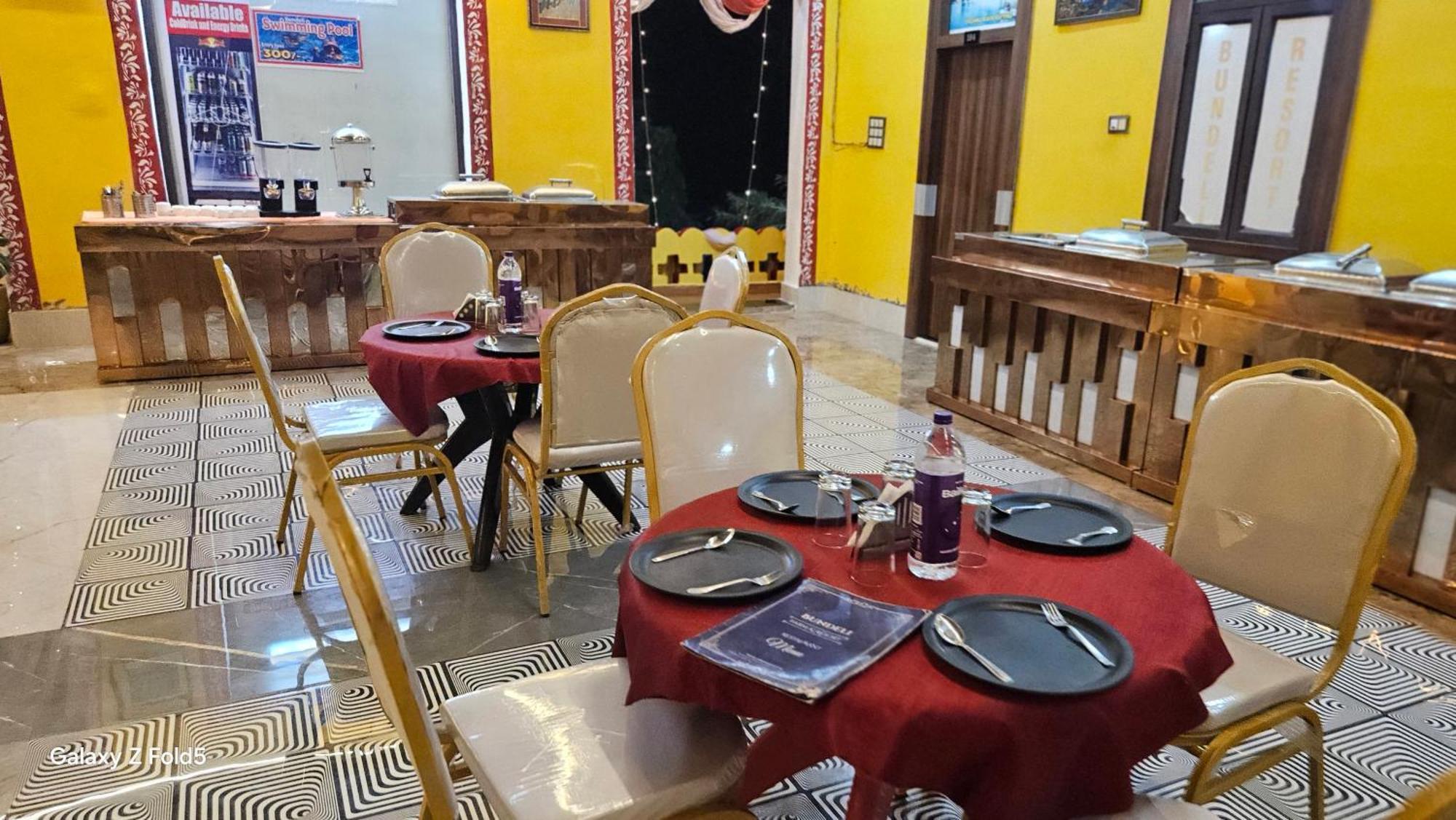 Bundeli Farm Resort & Banquet Orchha Esterno foto